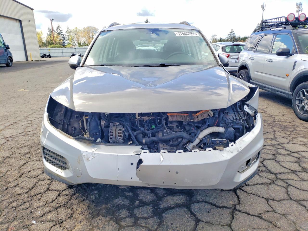 Volkswagen Tiguan S