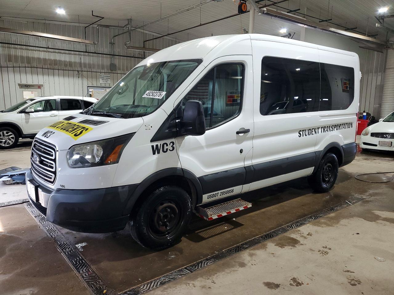 Salvage Ford Transit Image
