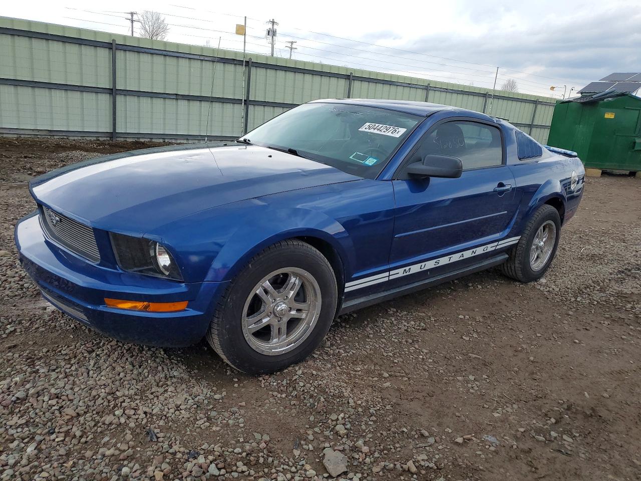 Salvage Ford Mustang Image
