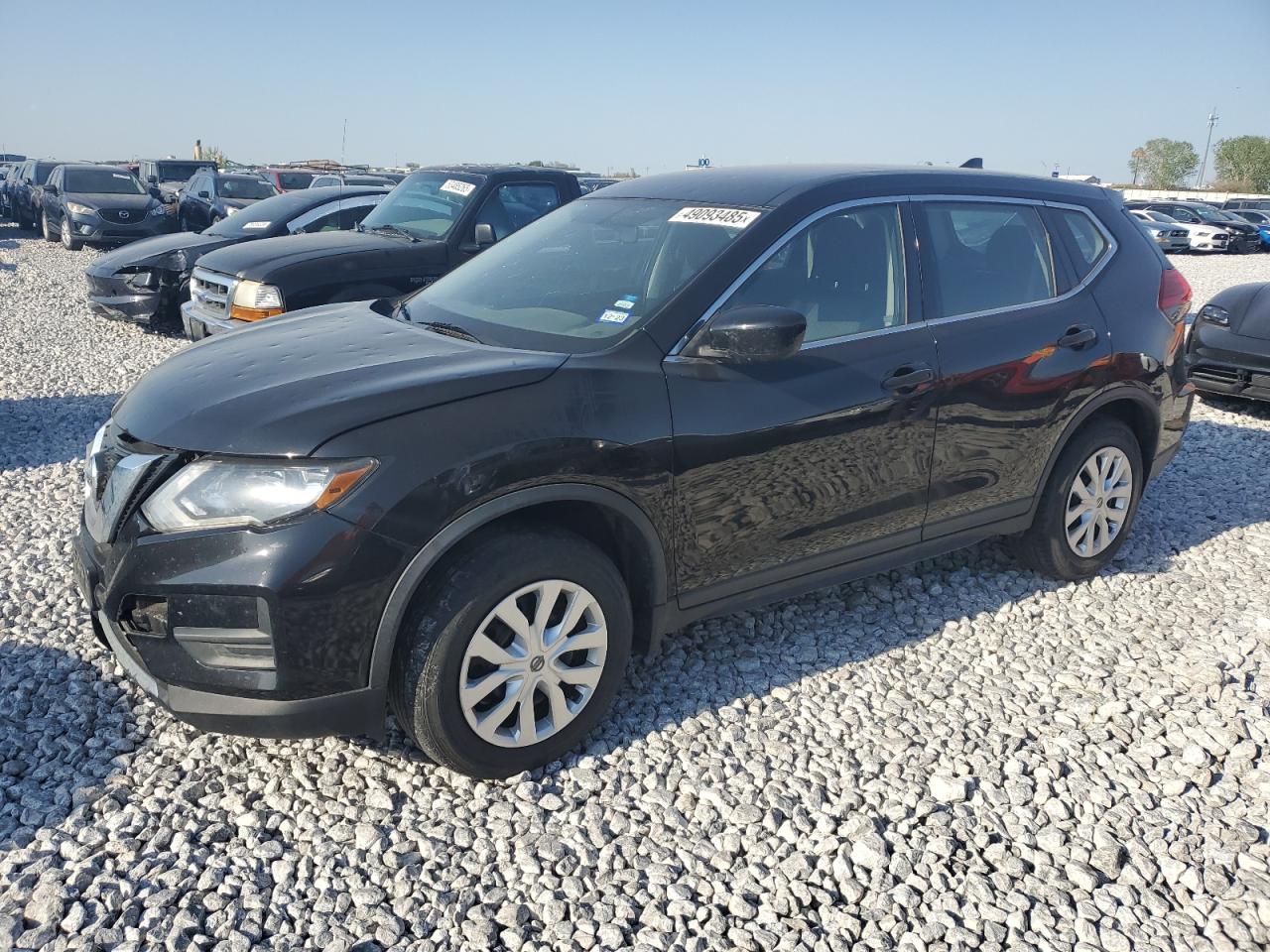 Salvage Nissan Rogue Image