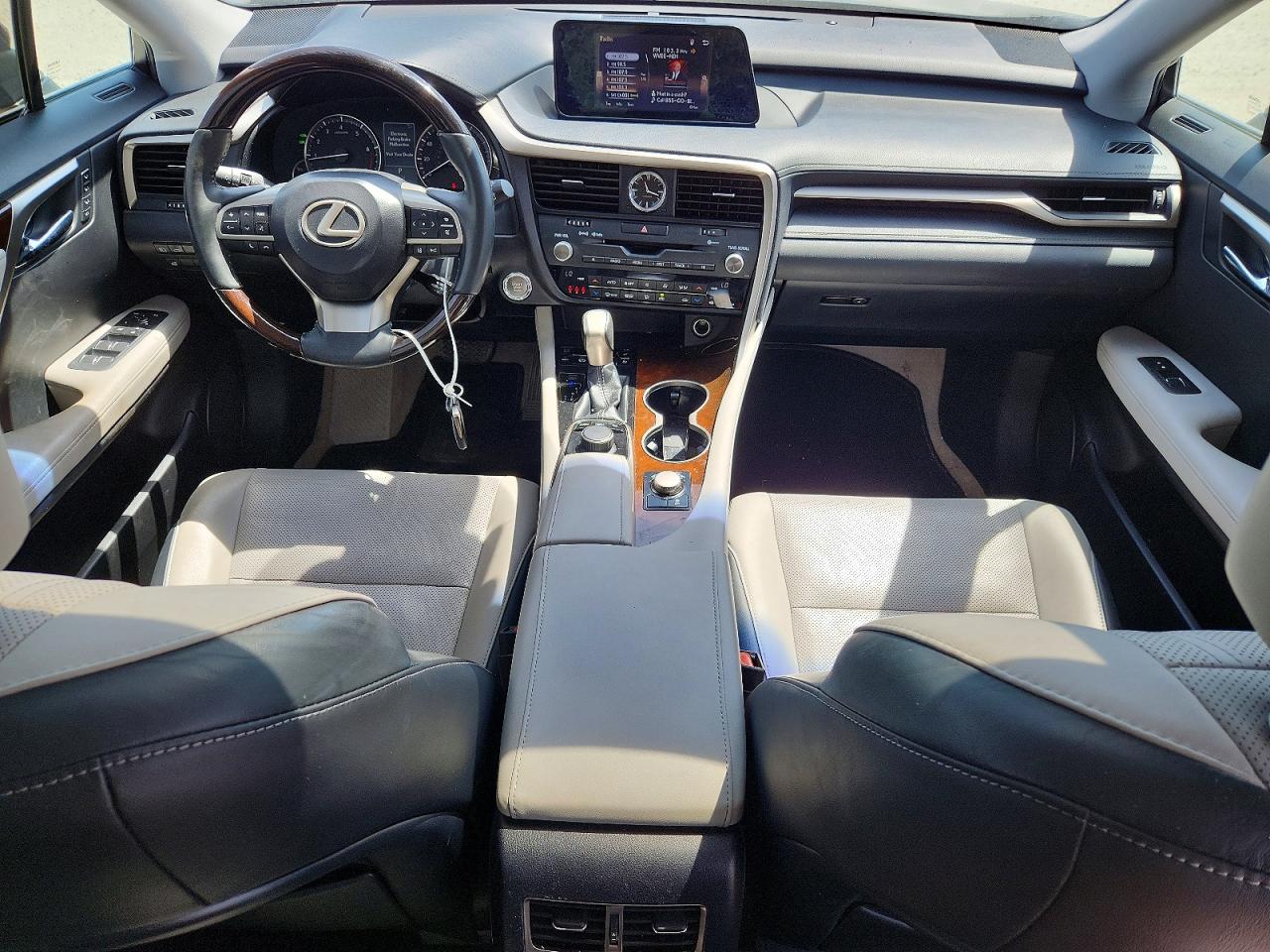 Lexus RX Base