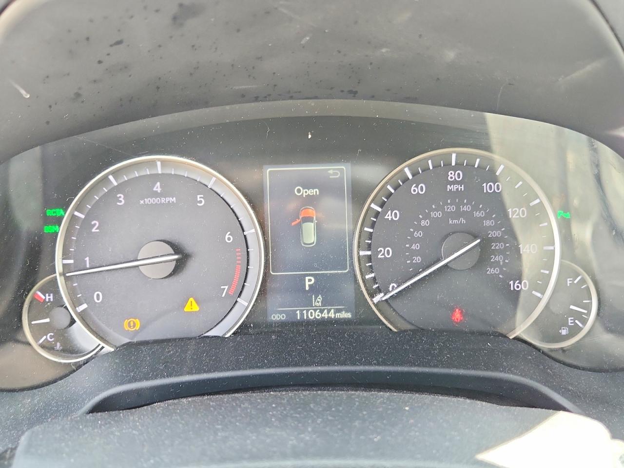 Lexus RX Base