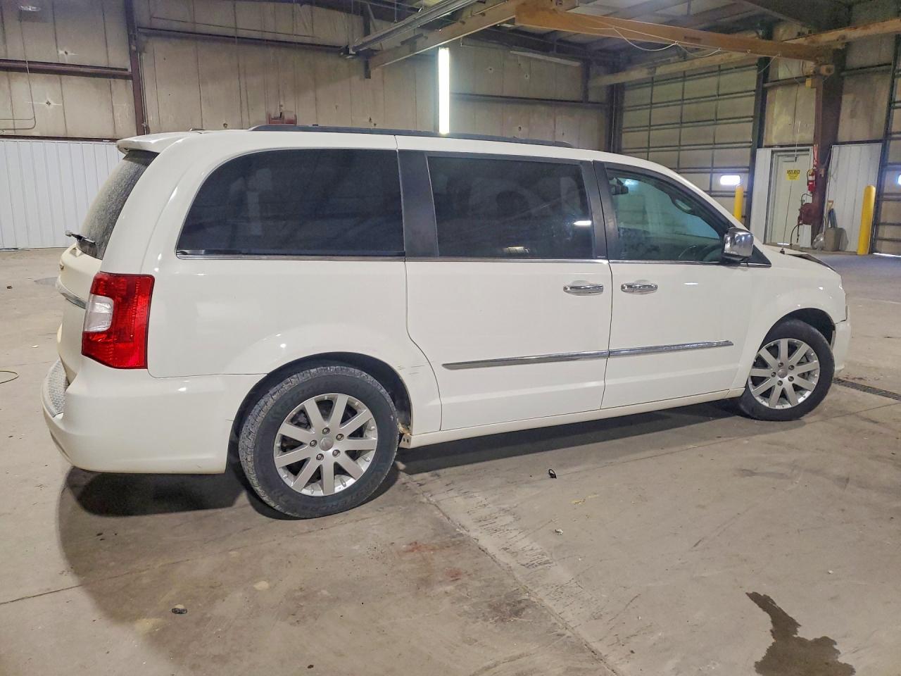 Chrysler Minivan Touring L