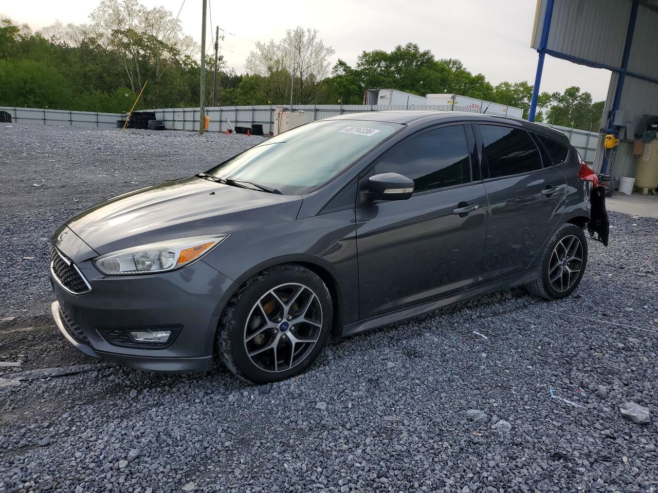 Salvage Ford Focus Image