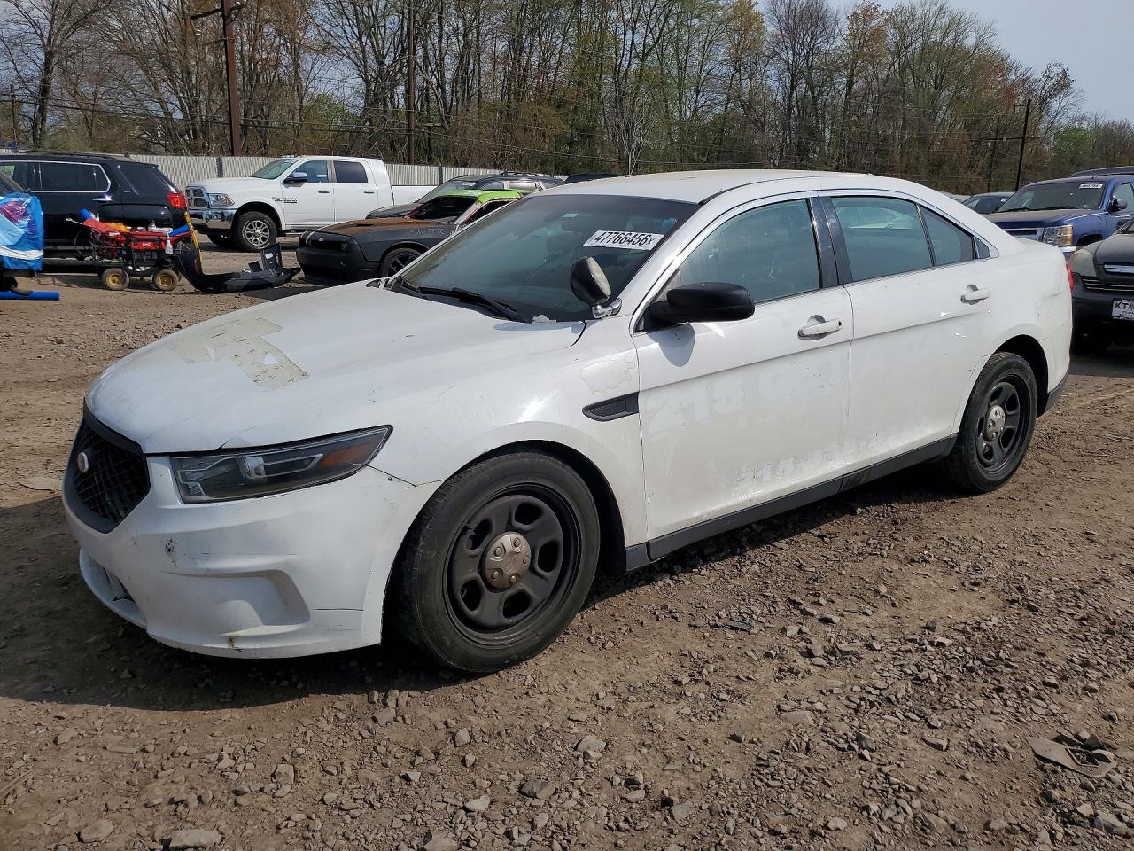 Salvage Ford Taurus Image