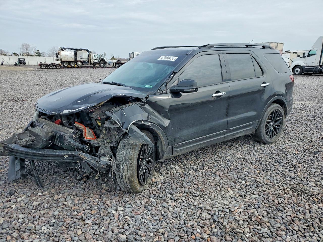 Salvage Ford Explorer Image