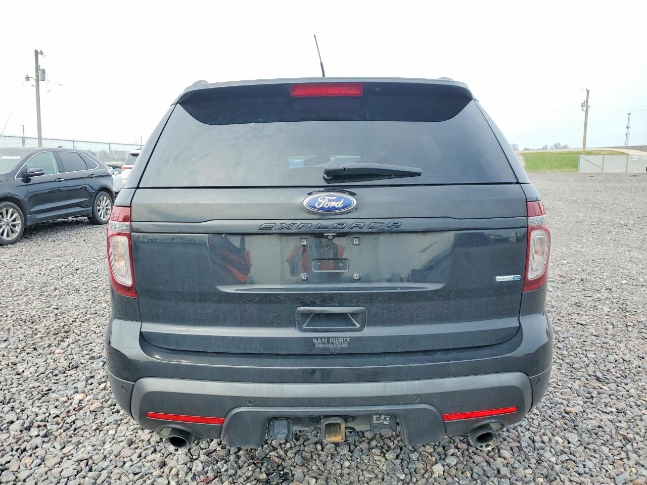 Ford Explorer Sport