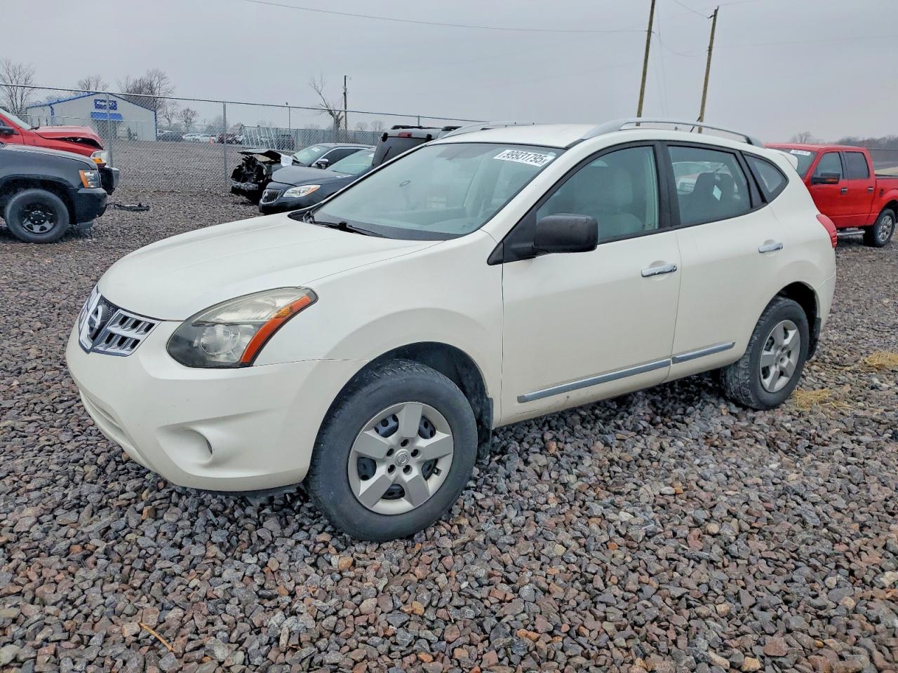 Salvage Nissan Rogue Image