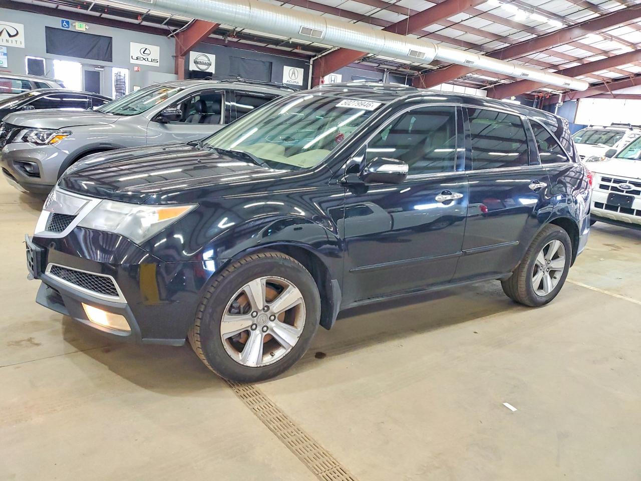 Salvage Acura MDX Image