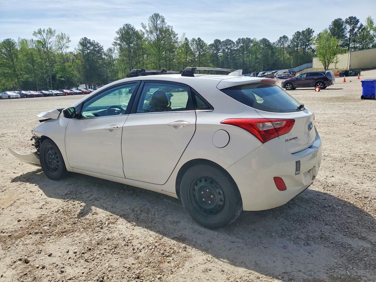 Hyundai ELANTRA Base