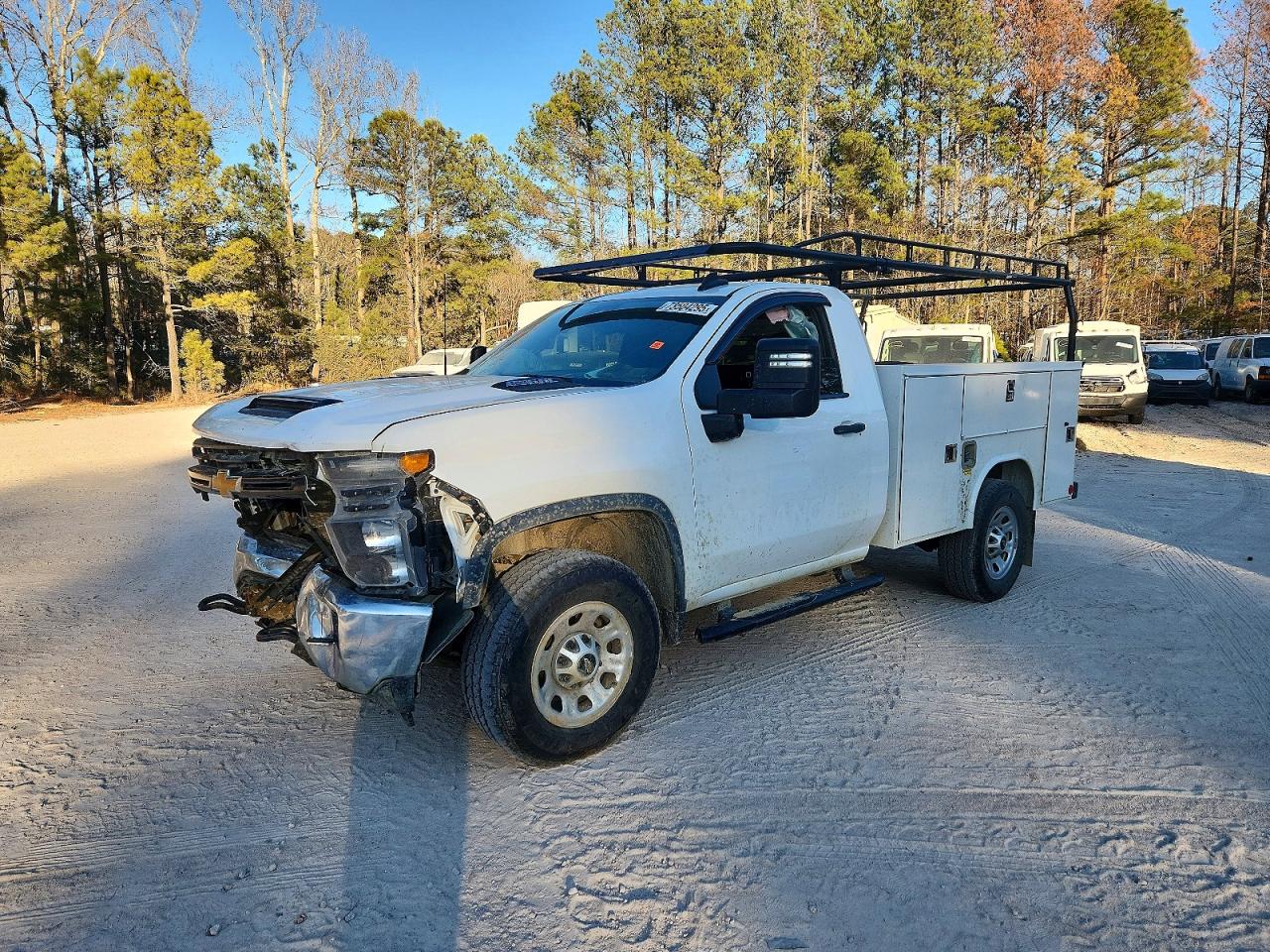 Salvage Chevrolet Silverado Image