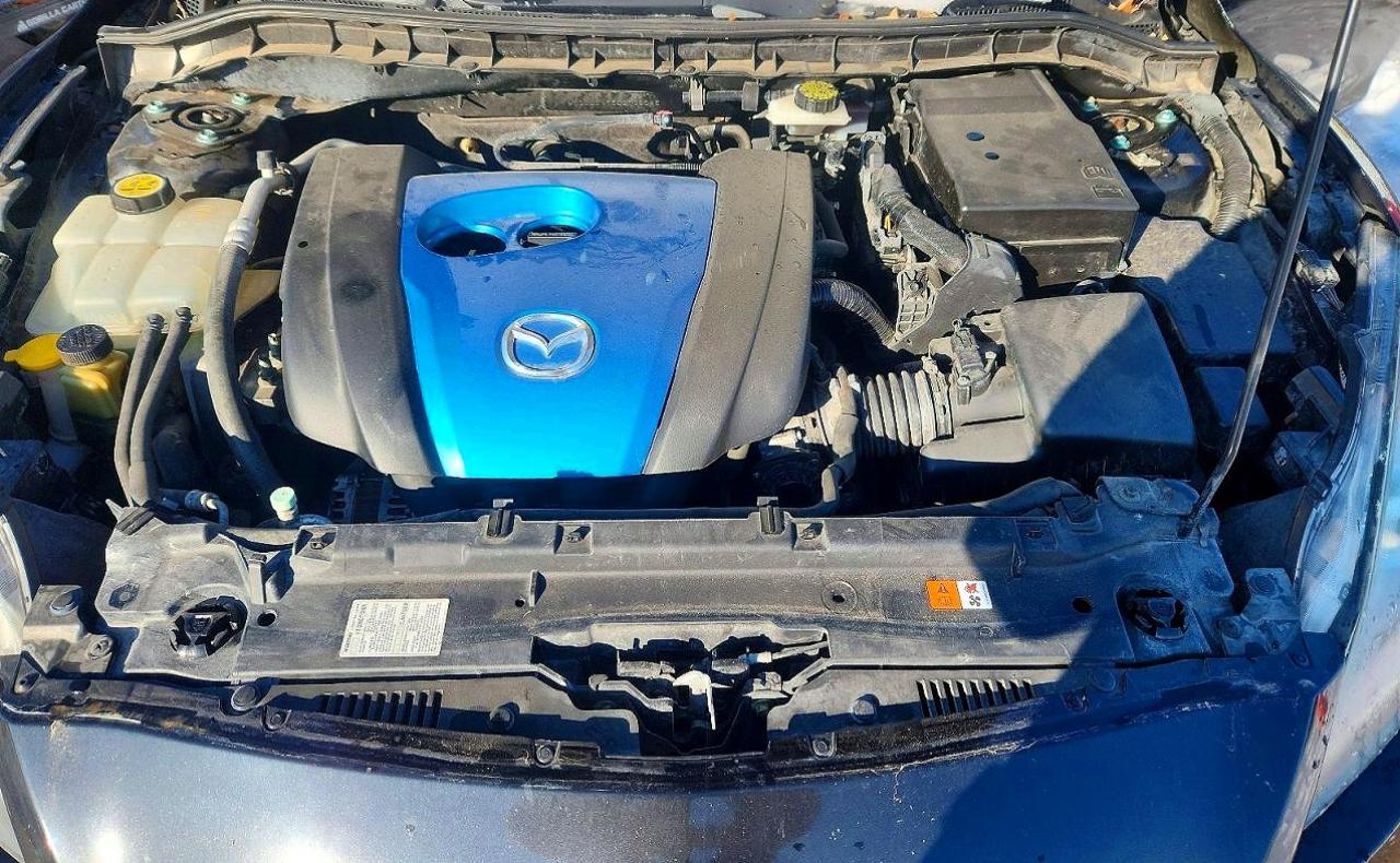 Mazda 3 I