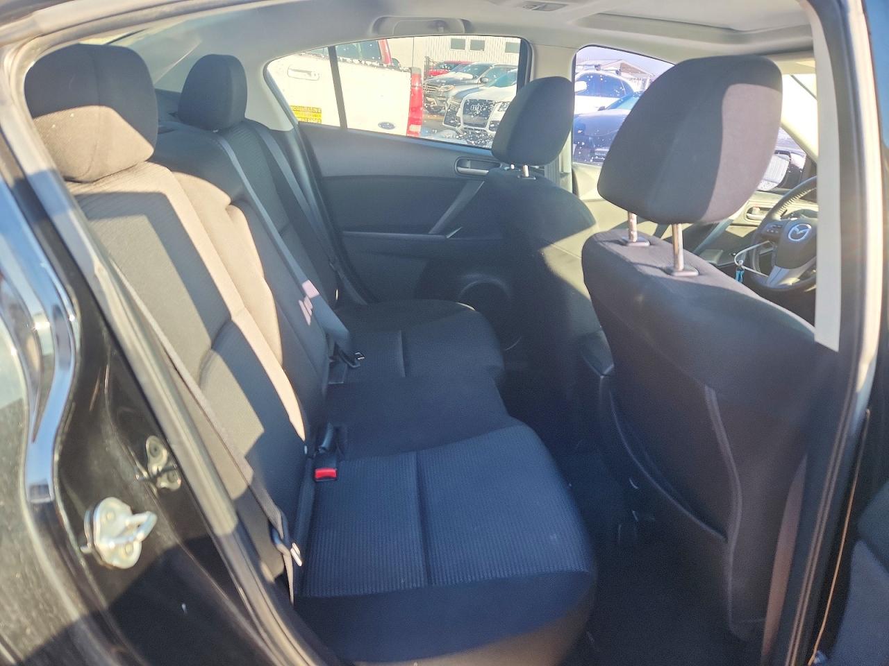 Mazda 3 I