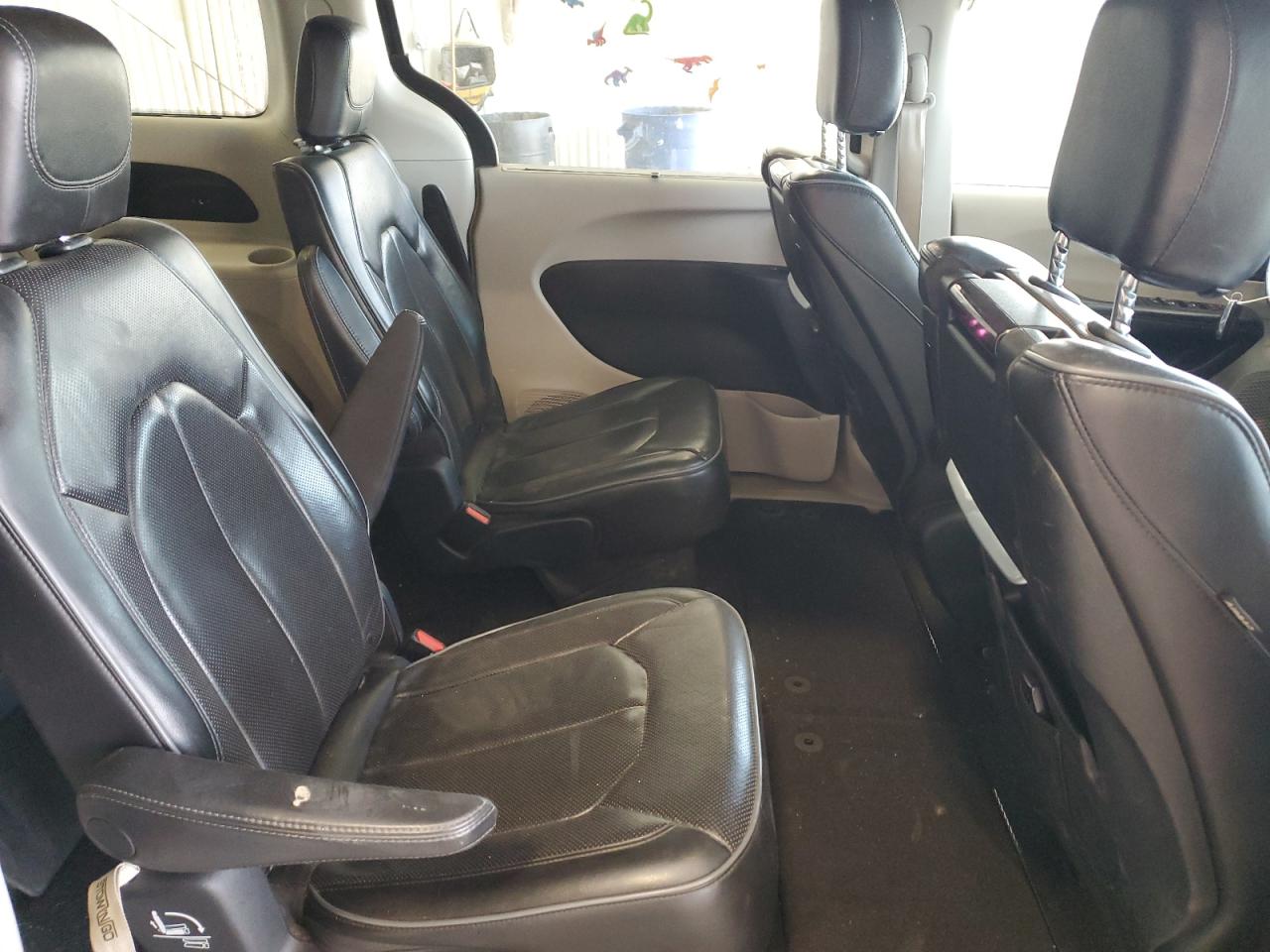 Chrysler Pacifica Limited
