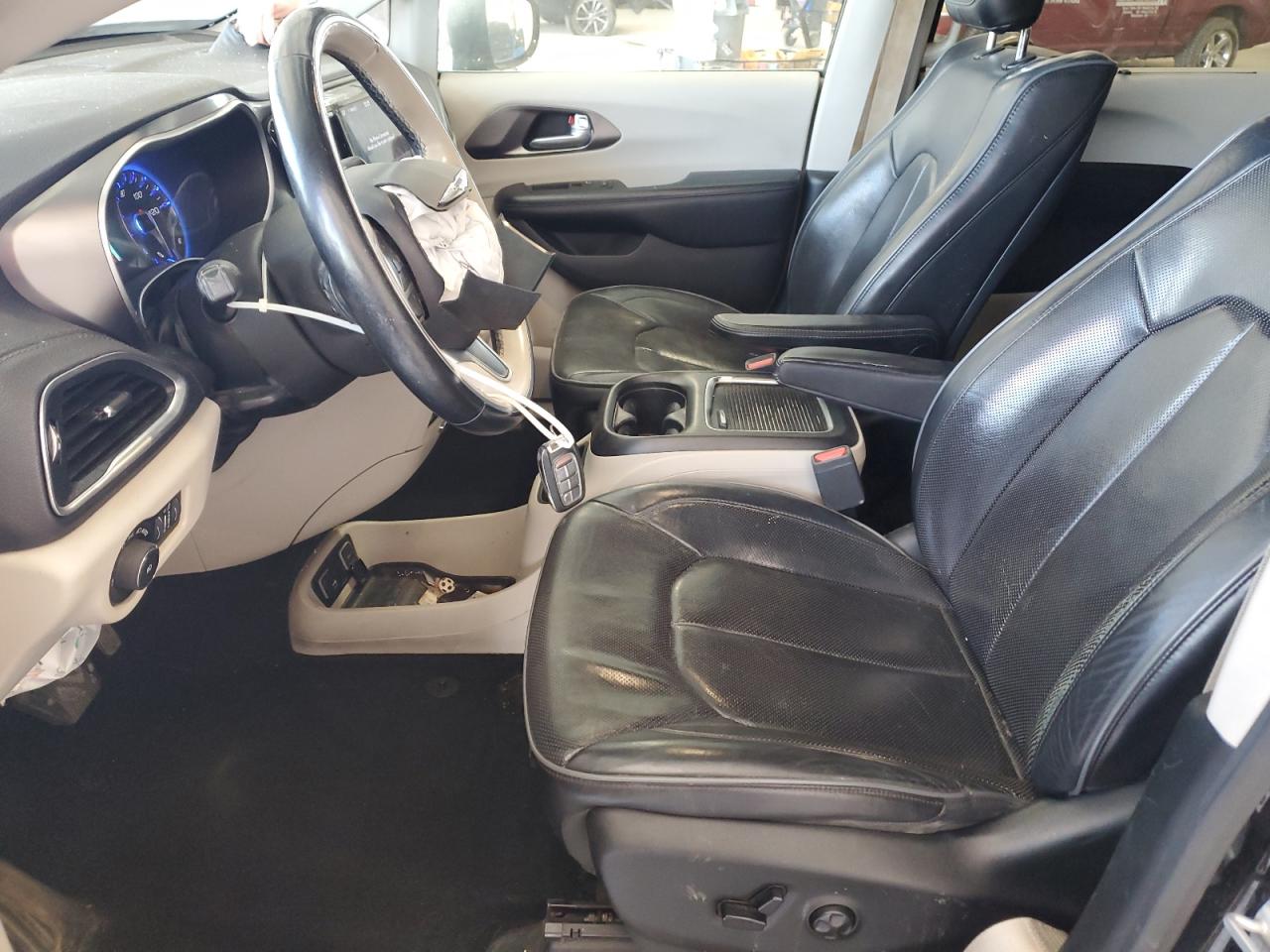 Chrysler Pacifica Limited