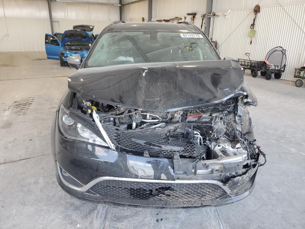 Chrysler Pacifica Limited