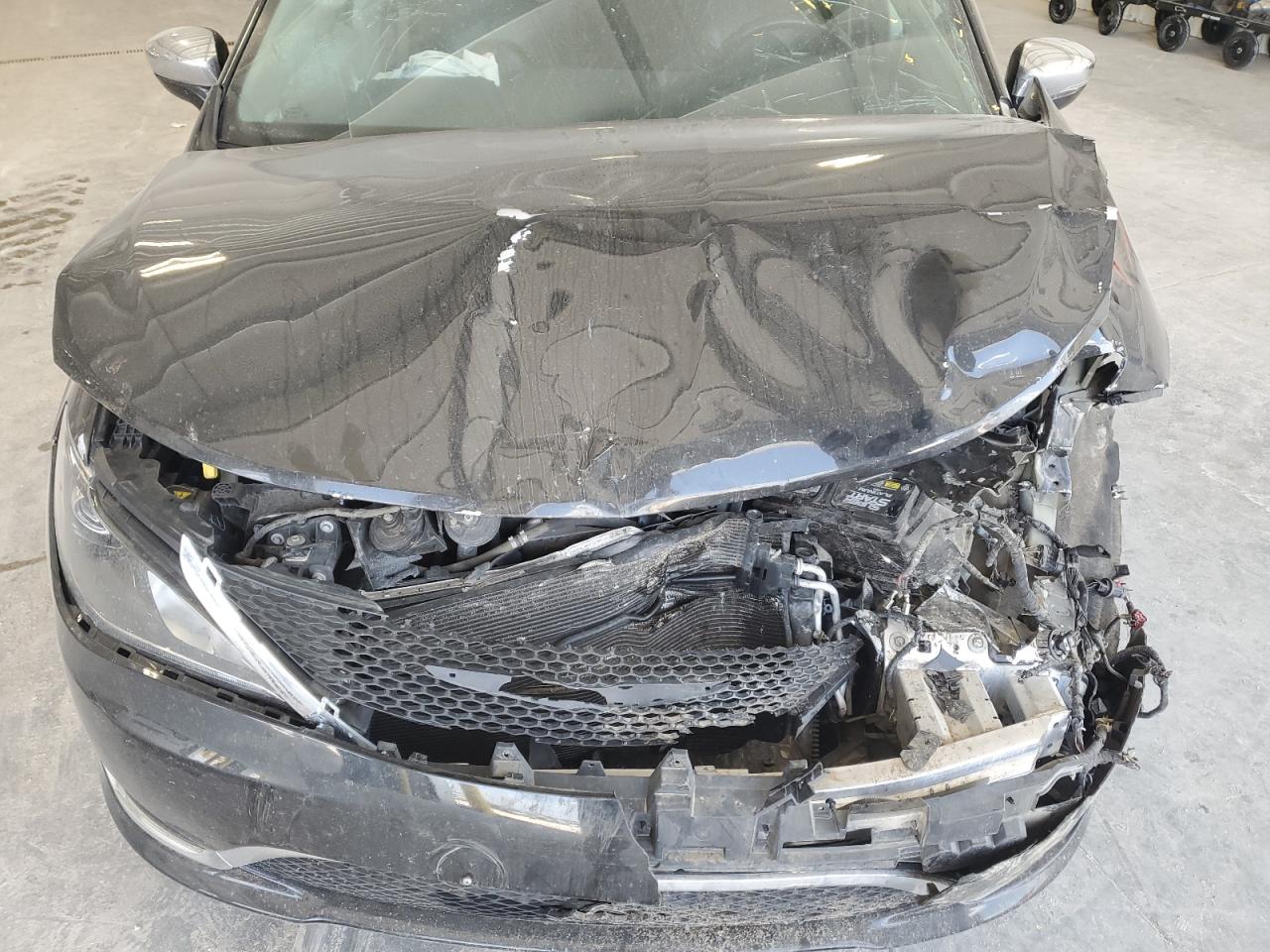 Chrysler Pacifica Limited