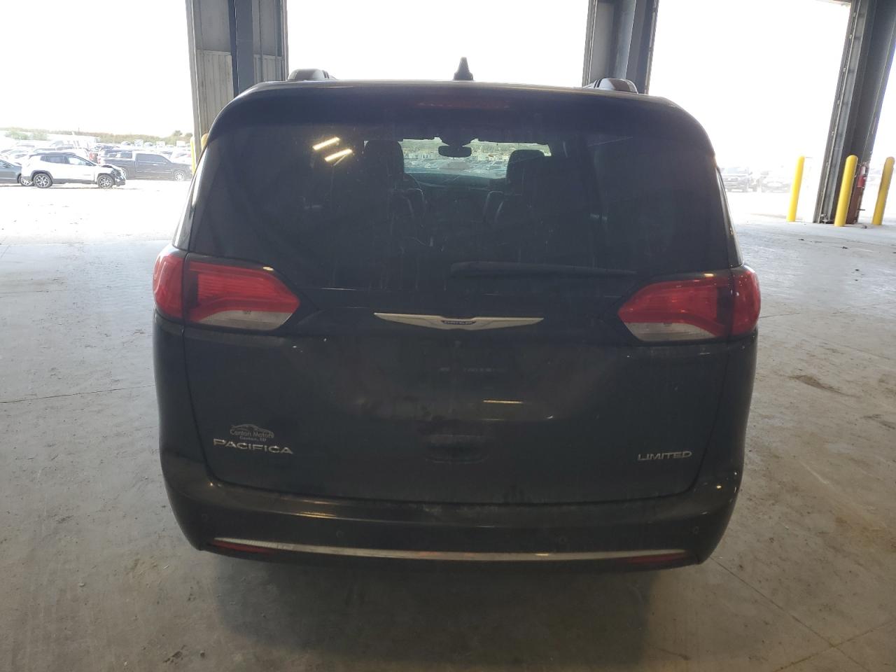 Chrysler Pacifica Limited