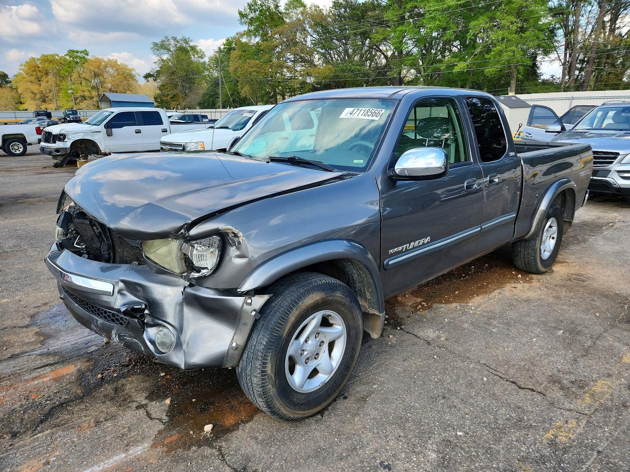 Salvage Toyota Tundra Image
