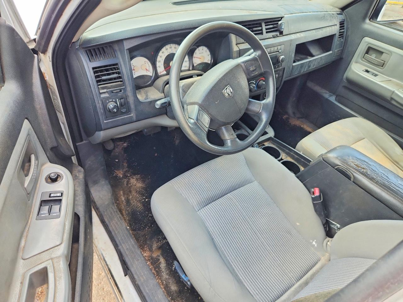 Dodge Dakota Sxt