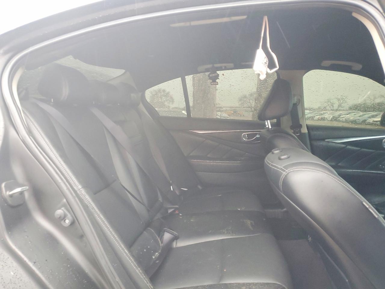 INFINITI Q50 Luxe
