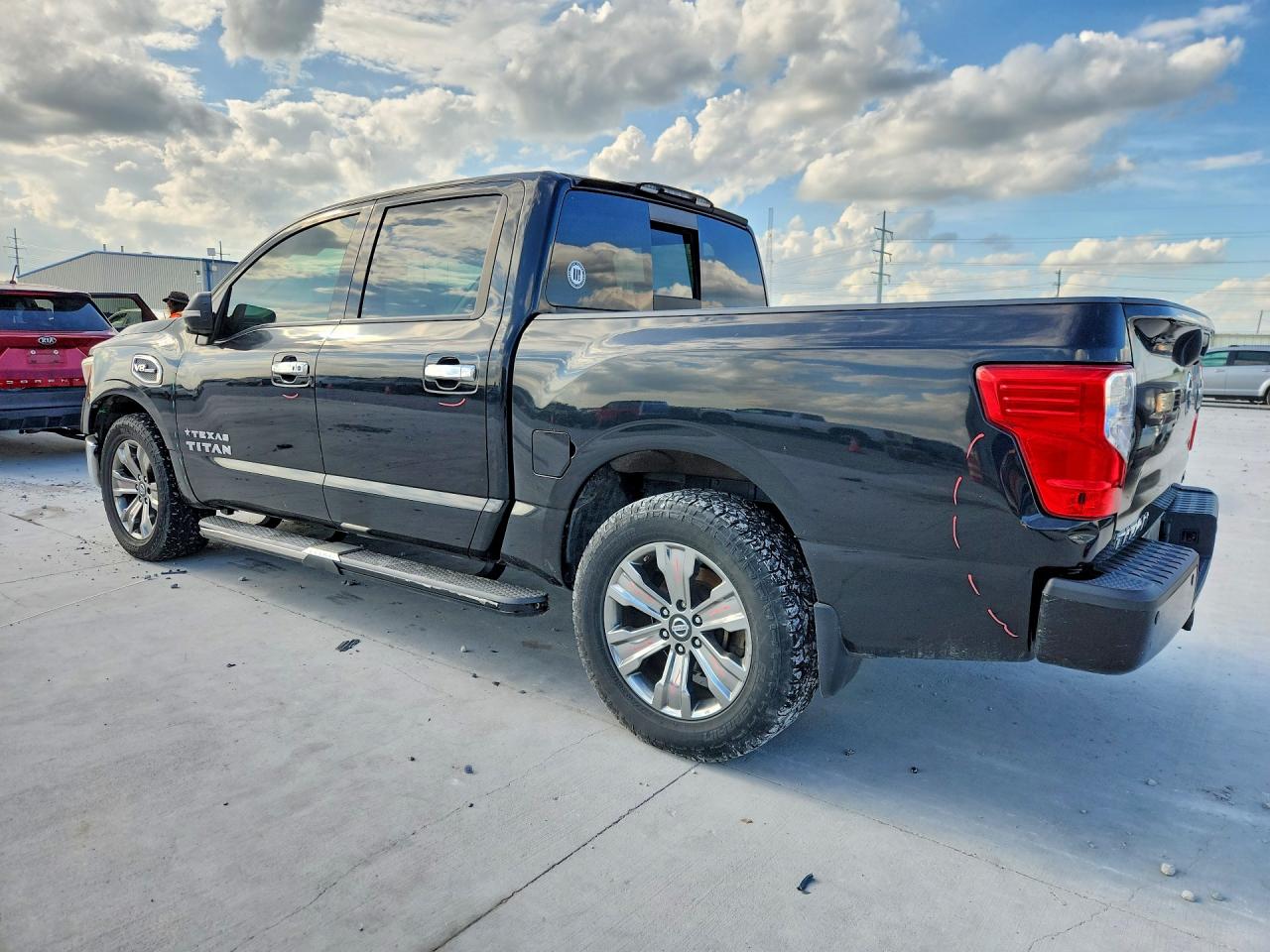 Nissan Titan Sv