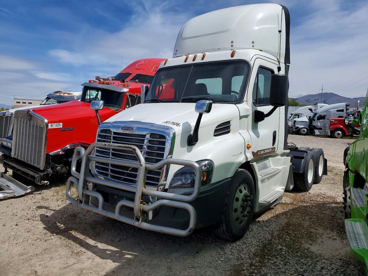 Freigliner Cascadia 113