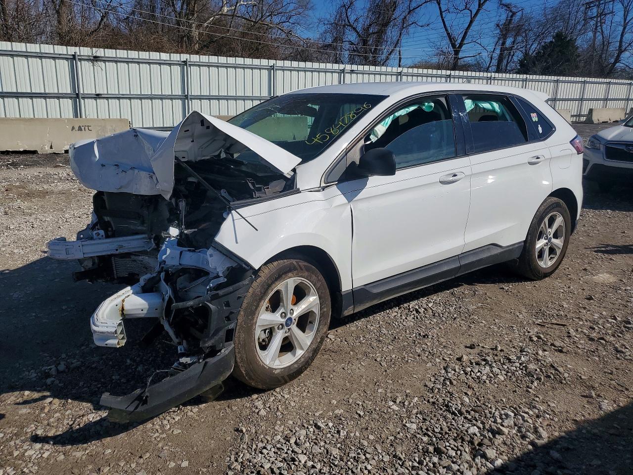 Salvage Ford Edge Image