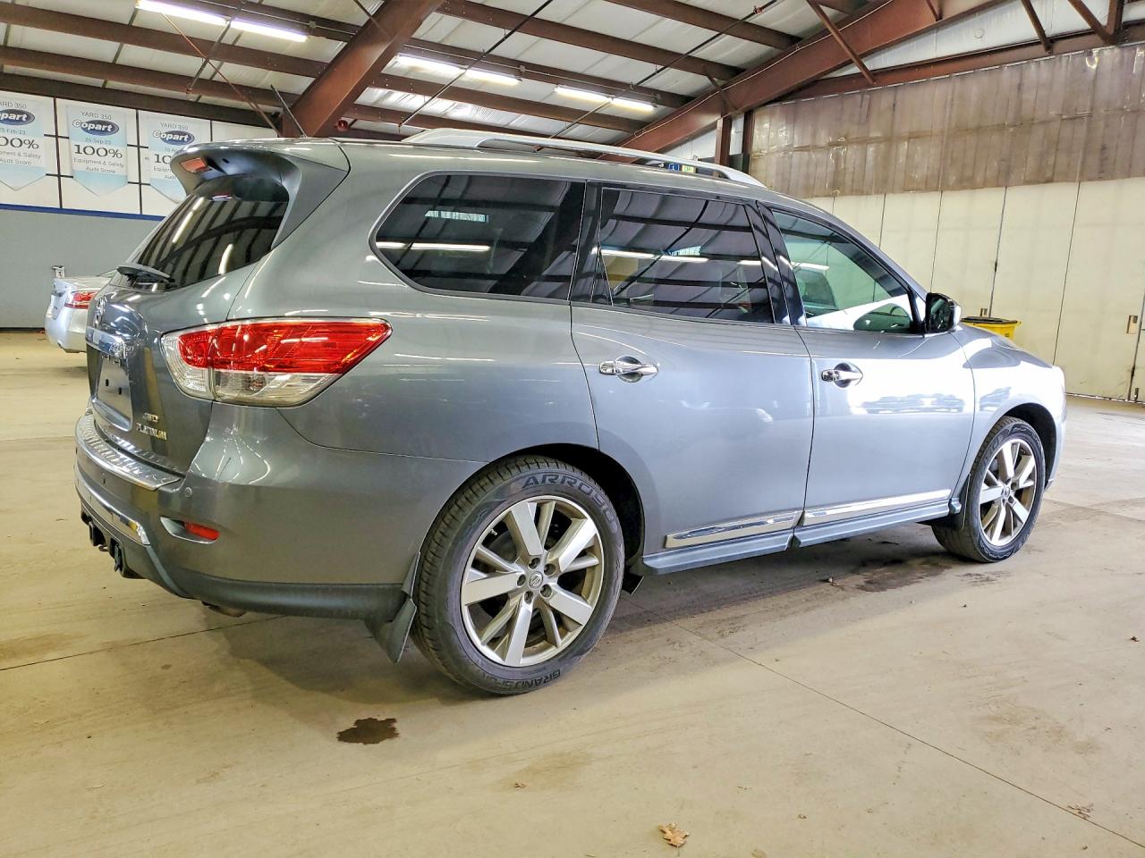Nissan Pathfinder Platinum