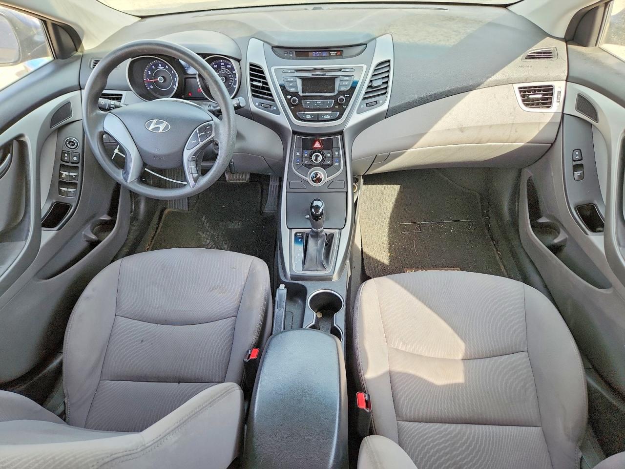 Hyundai ELANTRA Se