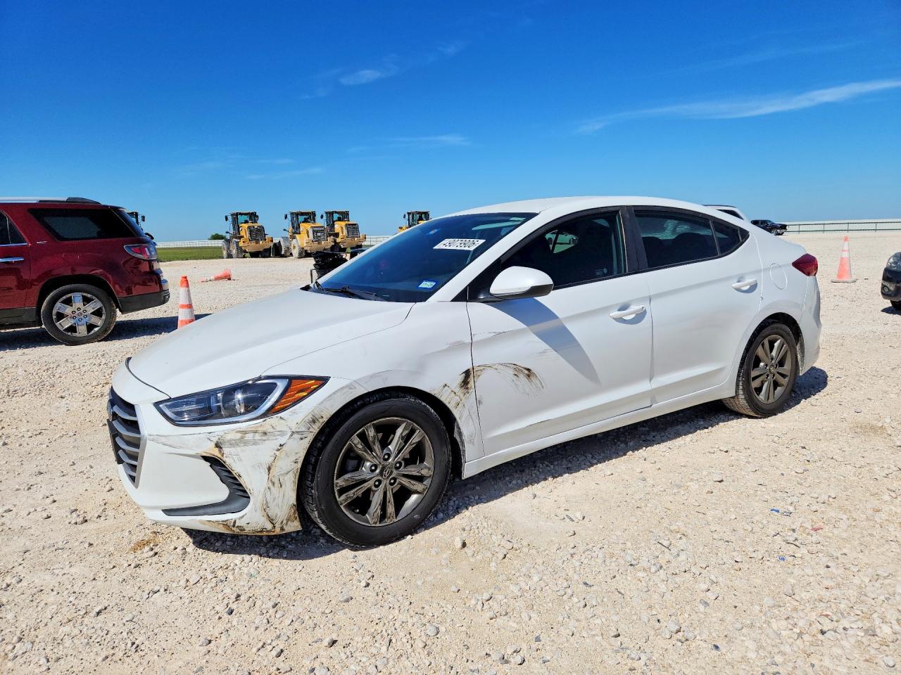 Salvage Hyundai ELANTRA Image
