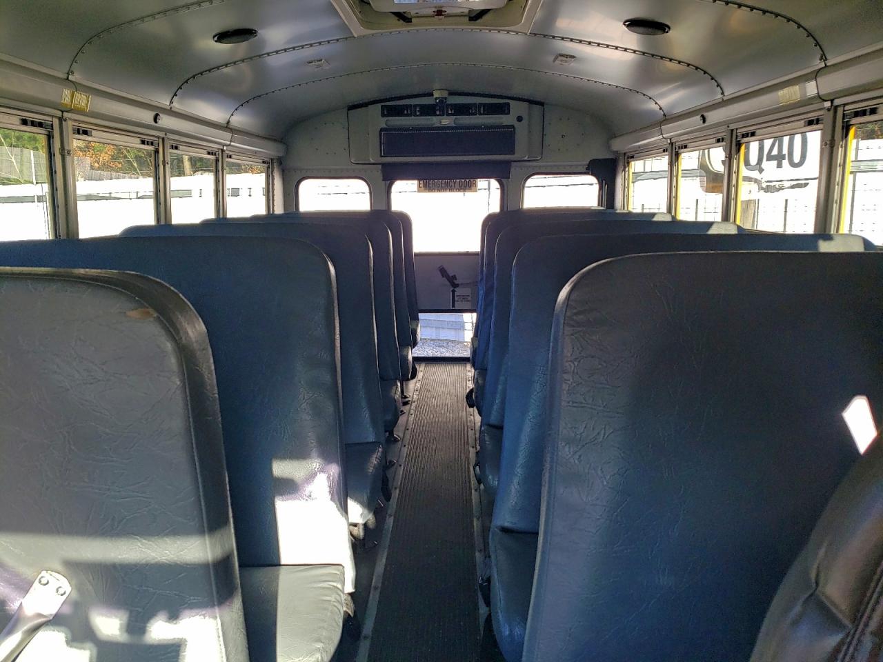 Thom Bus