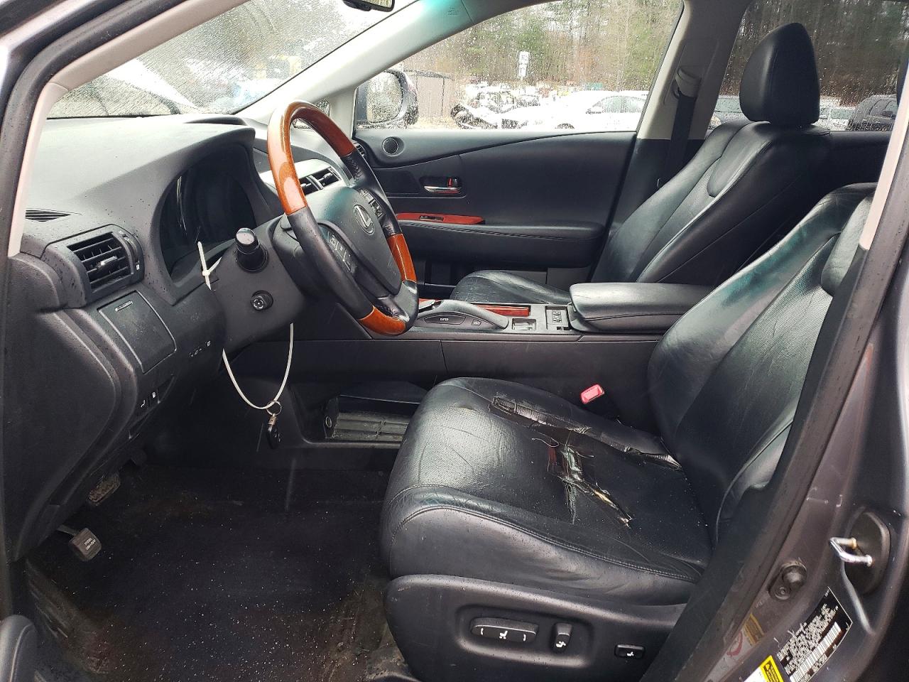 Lexus RX Base