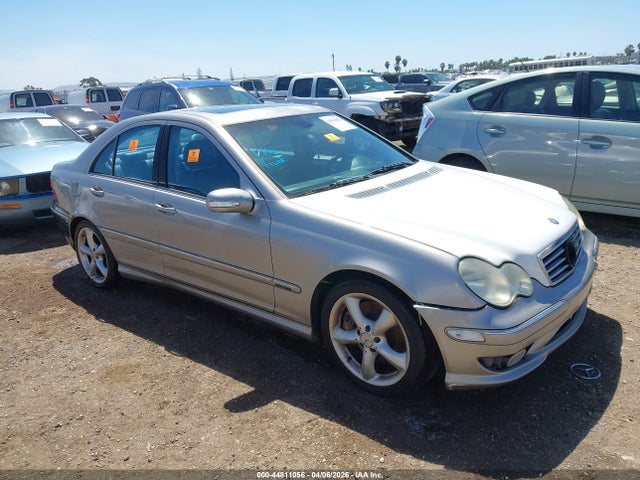Salvage Mercedes-Benz C-Class Image