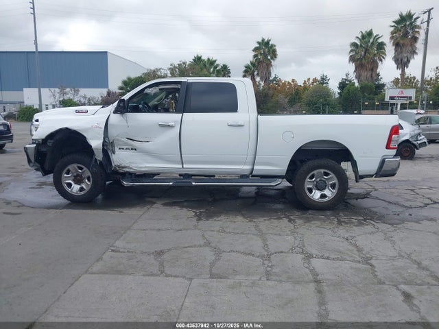Ram 2500 Big Horn  4x4 6'4 Box