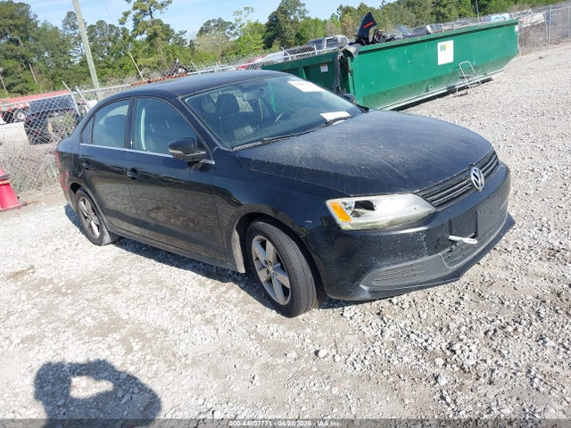 Salvage Volkswagen Jetta Image