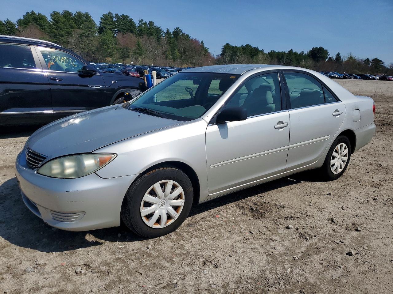 Salvage Toyota Camry Image