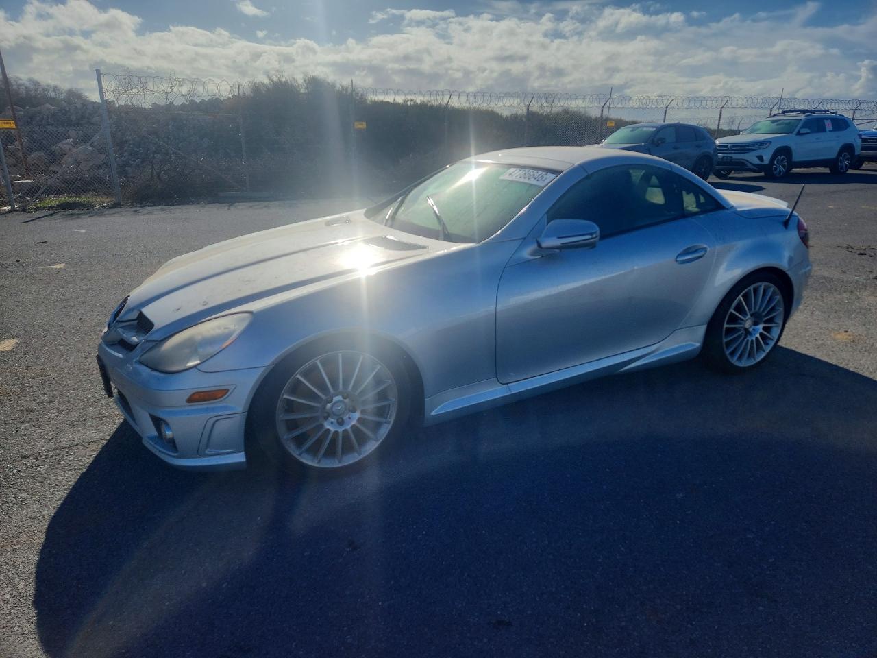 Salvage Mercedes-Benz Slk-class Image