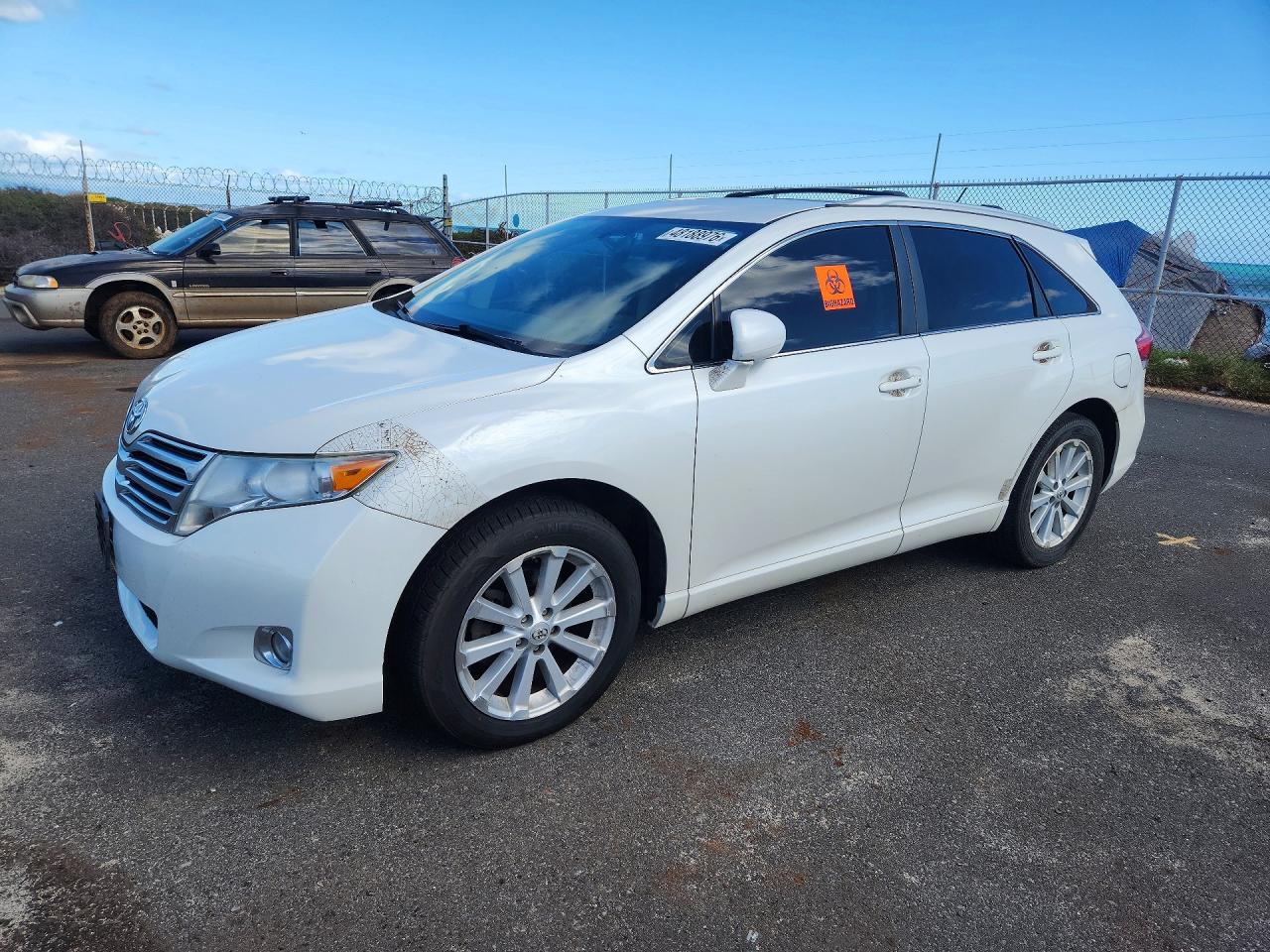 Salvage Toyota Venza Image