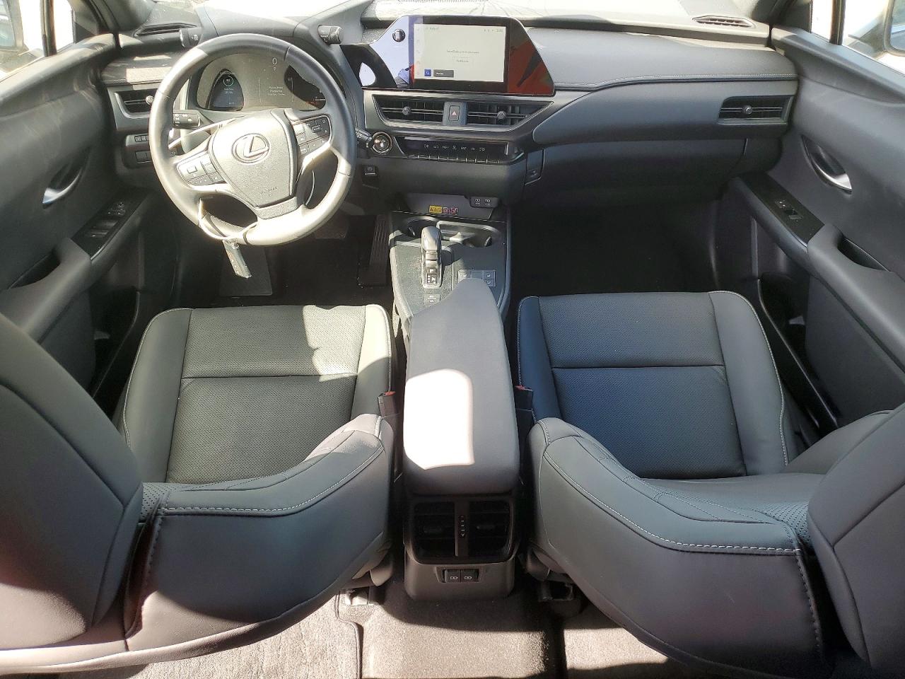 Lexus Ux 300h Base