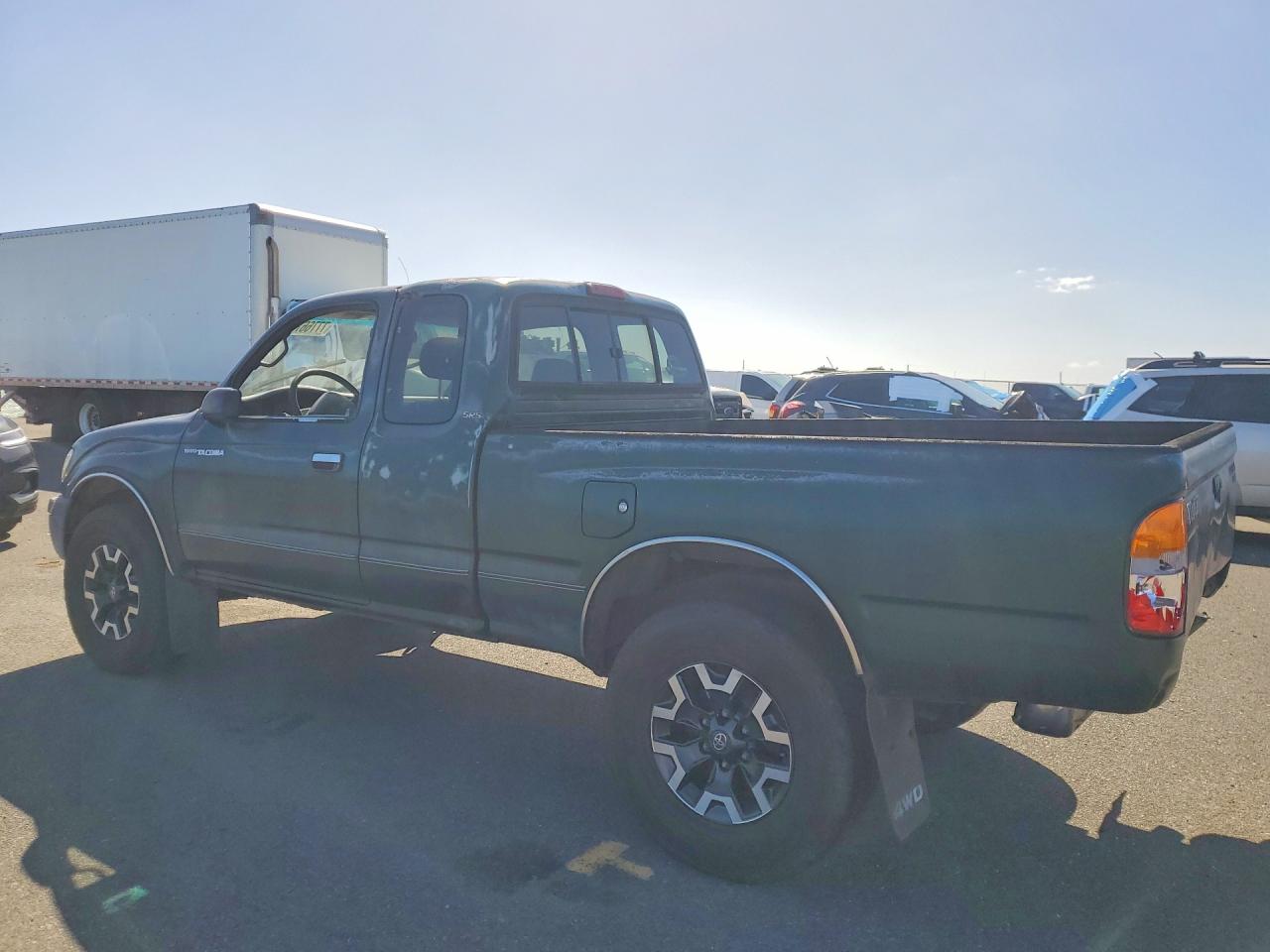 Toyota Tacoma Xtracab