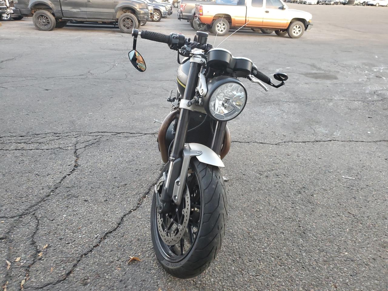 Triumph Speed Twin