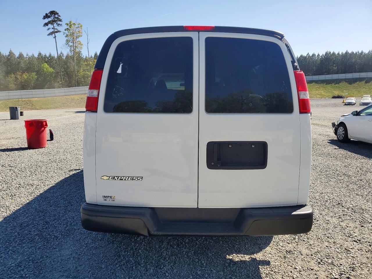 Chevrolet Express Ls