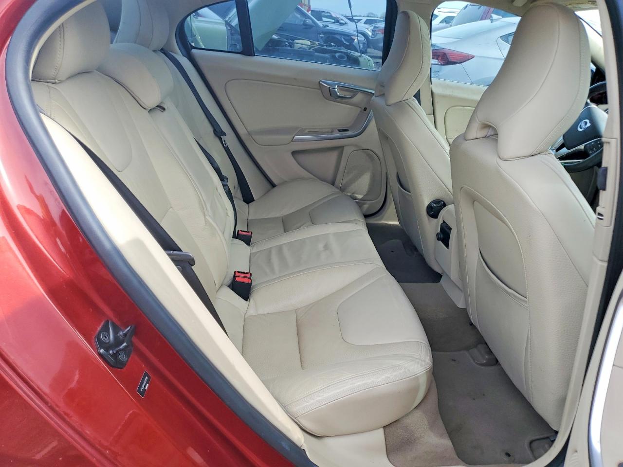Volvo S60 T5