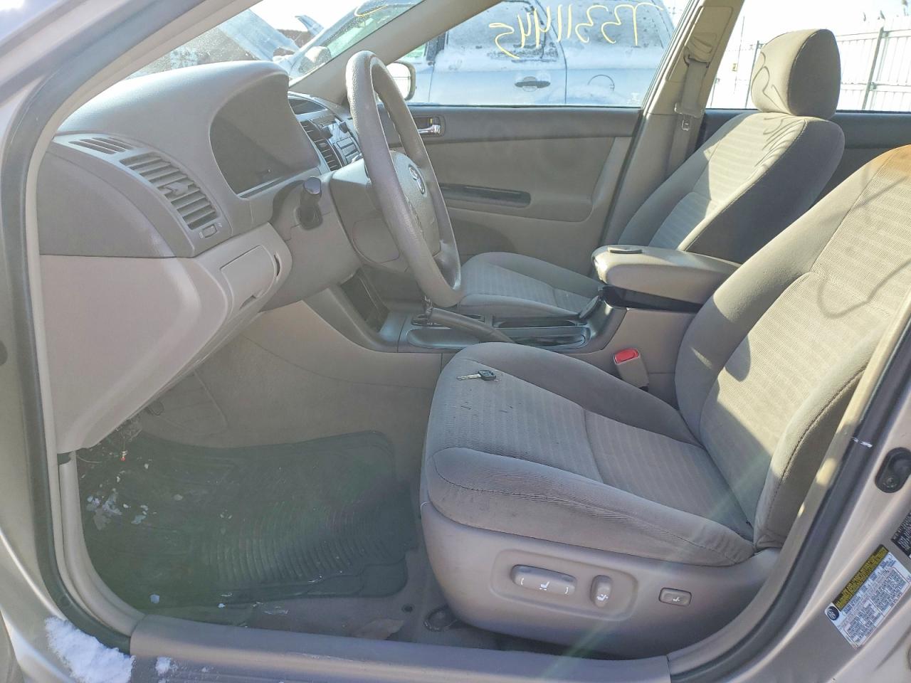 Toyota Camry Le