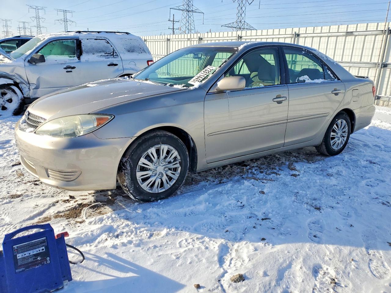 Salvage Toyota Camry Image