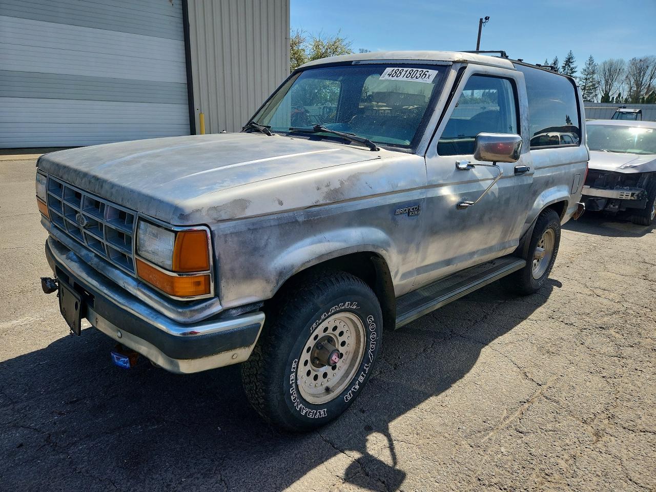 Salvage Ford Bronco Image