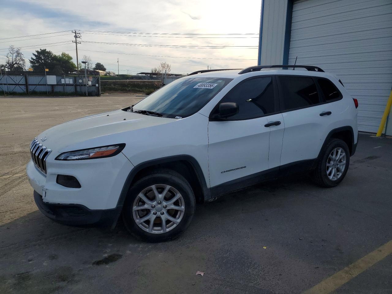 Salvage Jeep Cherokee Image