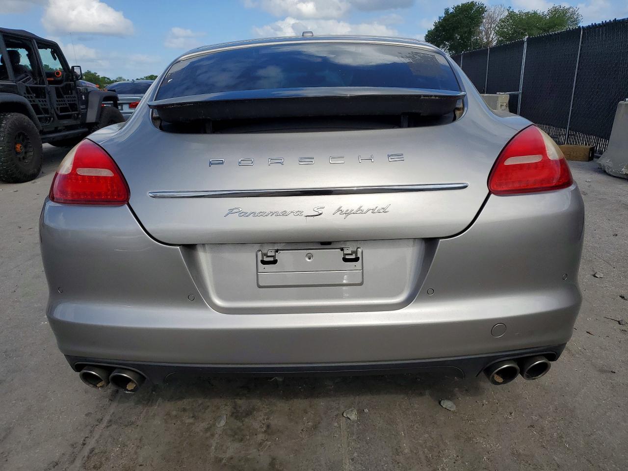 Porsche Panamera S Hybrid