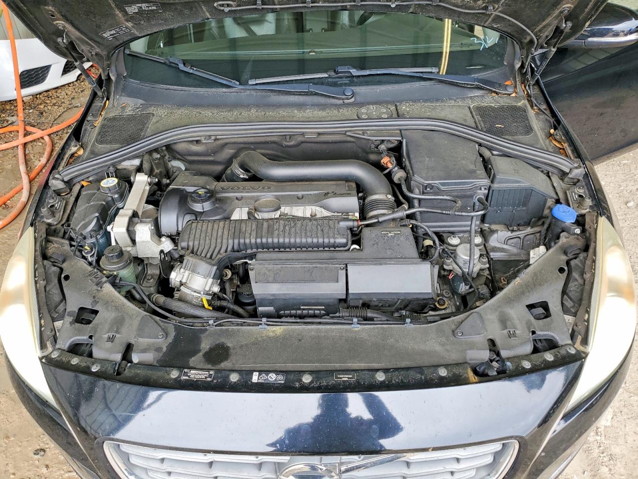 Volvo S60 T5